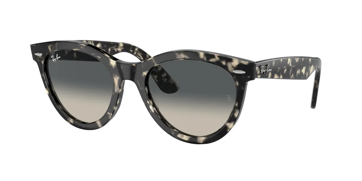 Ray-Ban RB2241