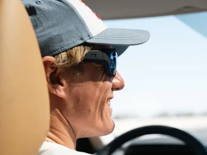 Conduite avec des lunettes polarisées